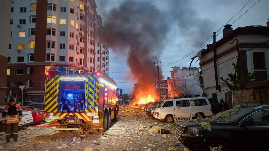 Rusya'dan Ukrayna'ya 'büyük çaplı' hava saldırısı: Kiev ve birçok kent vuruldu