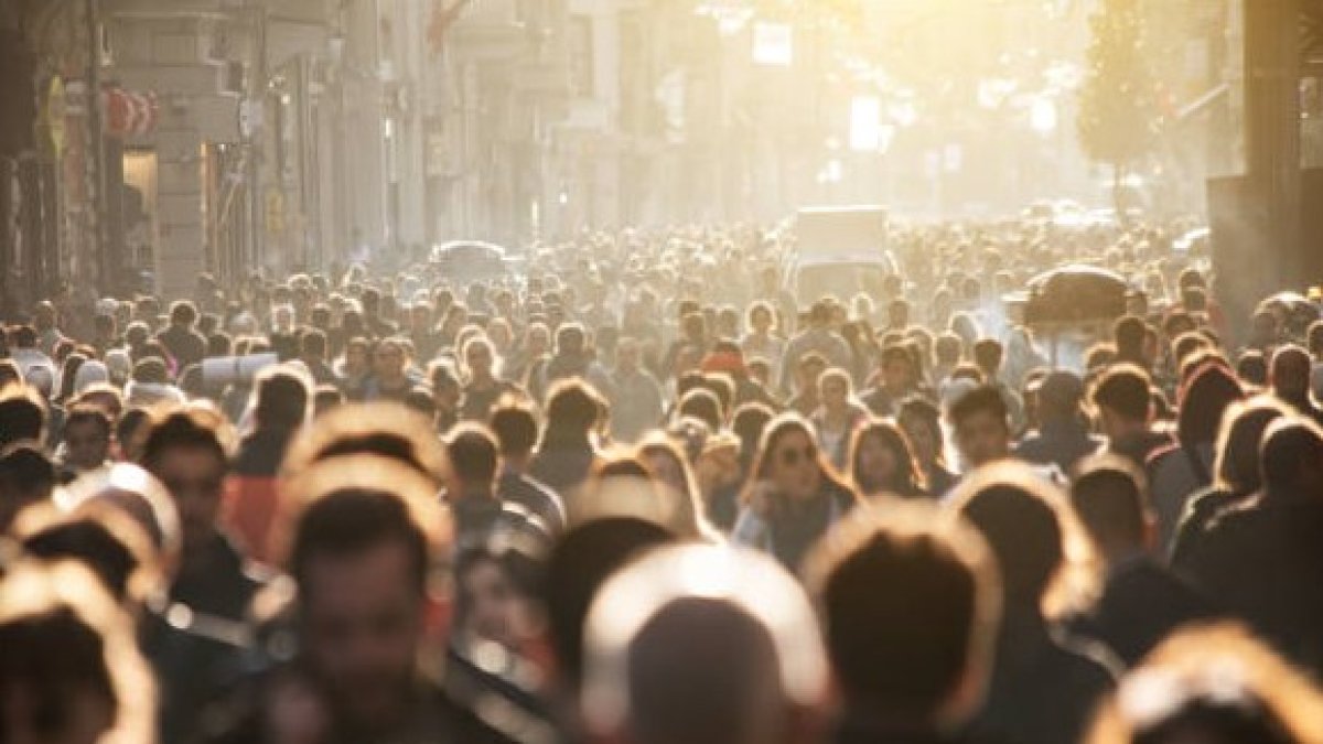 Bize niye uğramıyor?