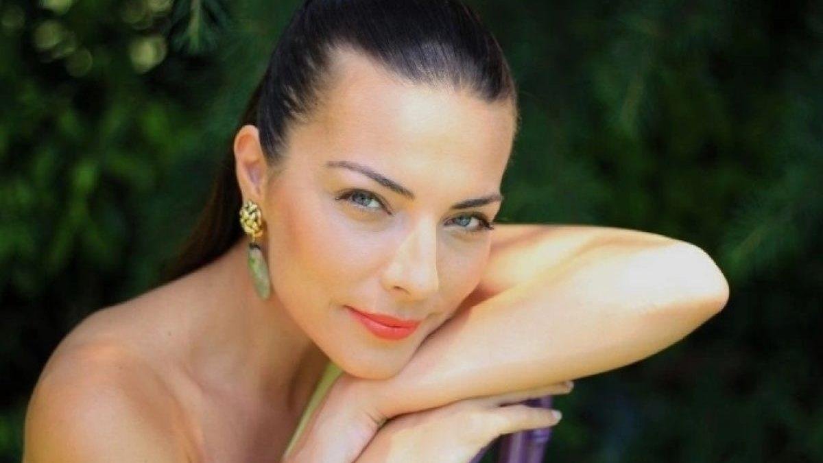 Ünlü oyuncu Burcu Kara'dan sürpriz adım: Çocukluk tutkusunu marka yapıyor!