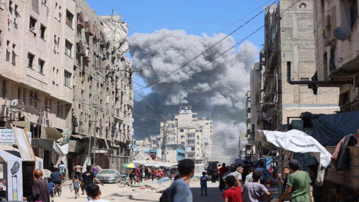 Gazze'de can kaybı 66 bin 97'ye yükseldi