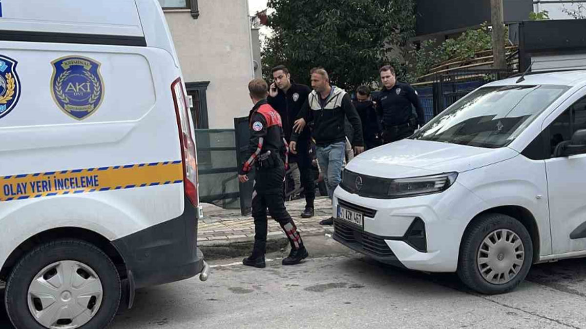 Kocaeli'nde eşi tarafından silahla vurulan kadın hayatını kaybetti