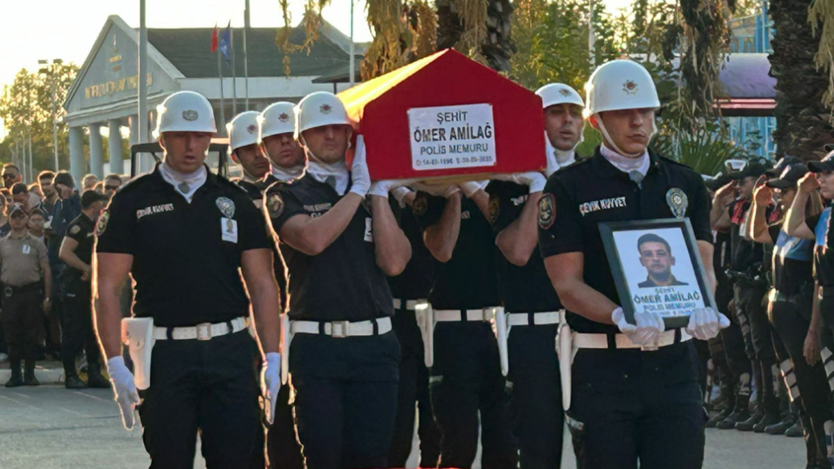 Karakol saldırısında yaralanmıştı: Şehit polis Ömer Amilağ için İzmir’de tören düzenlendi