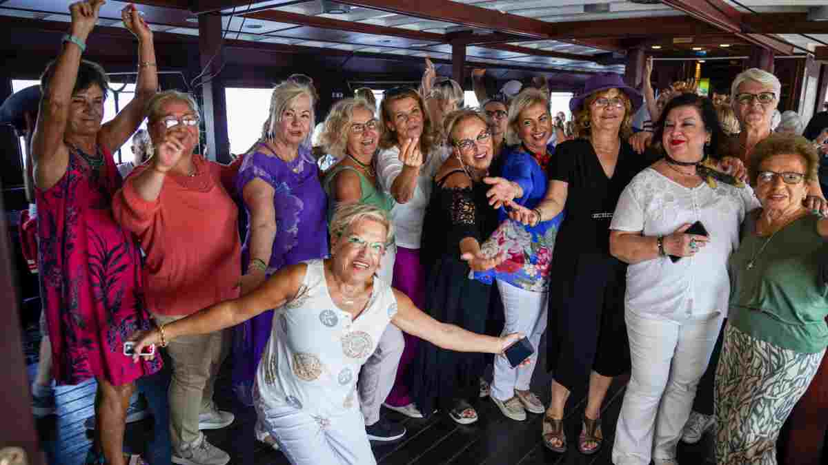 Büyükşehir’den “çınar”lara unutulmaz bir gün