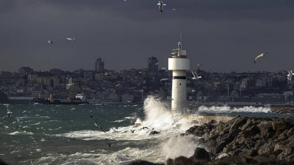 Valilikten İstanbul'a fırtına uyarısı