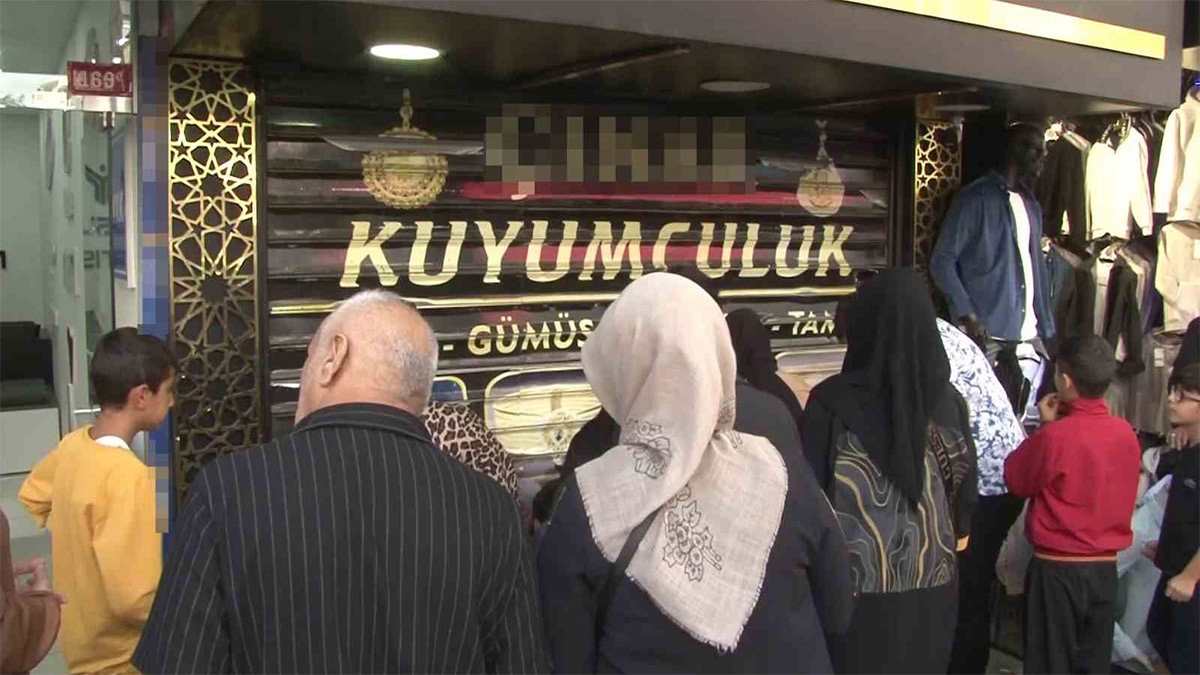 Bahçelievler’de milyonluk vurgun: Kuyumcu altınlarla sırra kadem bastı