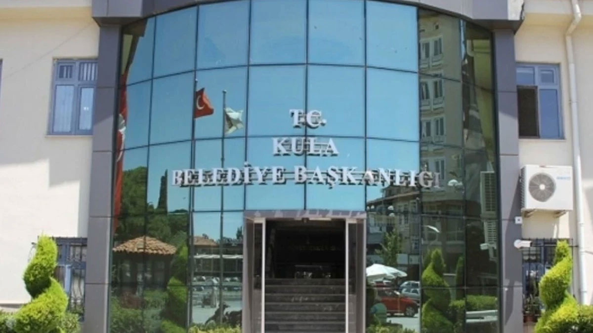 CHP’li iki meclis üyesi partisinden istifa etti