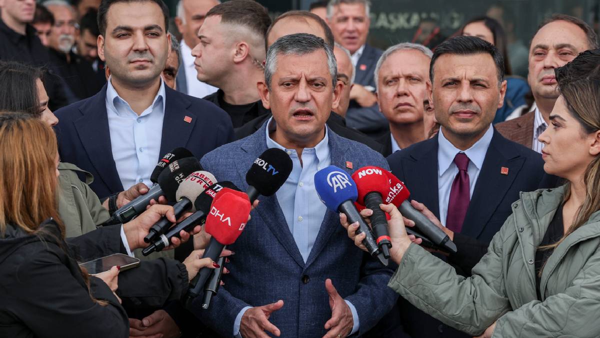 Özel'den Sumud Filosu açıklaması: İsrail'in karşısındaki pısırıklığın Trump korkusundan kaynaklandığını hepimiz biliyoruz