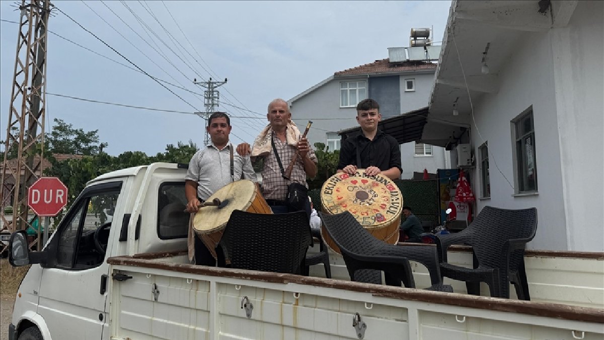 Samsun’un vazgeçemediği gelenek! Yıllardır sürdürülüyor, kapı kapı dolaşıp tek tek çağırılıyor