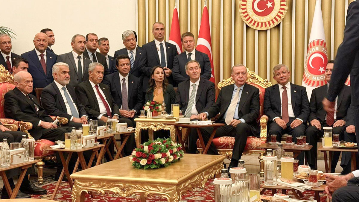 Gelecek Partisi’nden Erdoğan–Davutoğlu fotoğrafına açıklama: Altında başka bir niyet aranmamalı