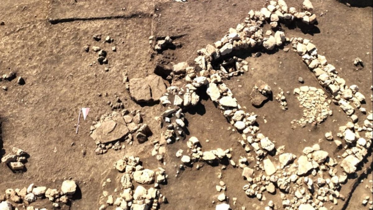 Çayönü Tepesi’nde yeni arkeolojik keşif: Neolitik ve Tunç Çağı döneme ait 8 mezar bulundu