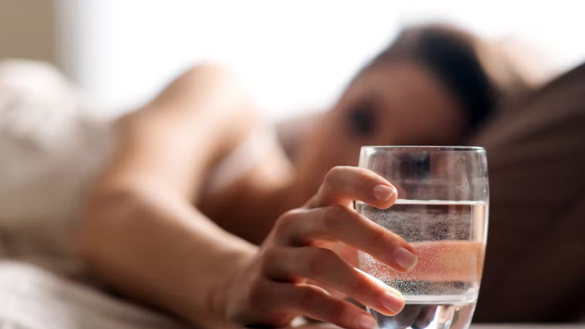 Hayat kalitenizi düşüren gizem çözülüyor: Susuz kalıp kalmadığınızı anlamanın 5 kolay yolu