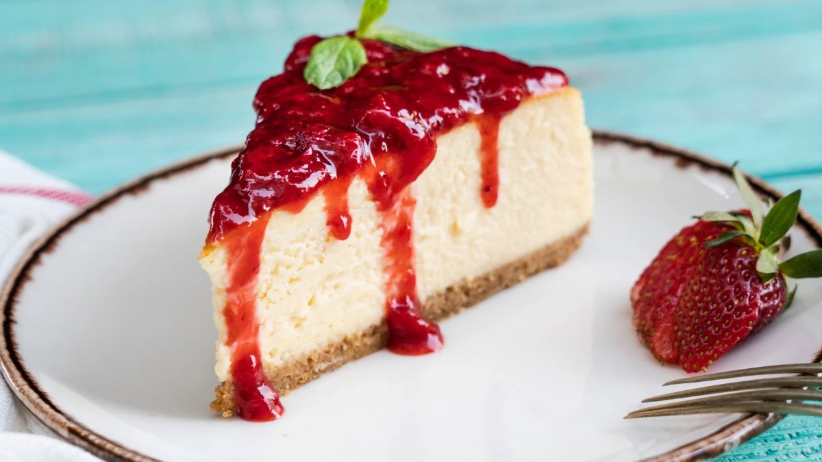 Fırın kullanmanıza gerek yok! Hem yapımı çok basit hem lezzeti tarifsiz! İşte fırınsız cheesecake tarifi…