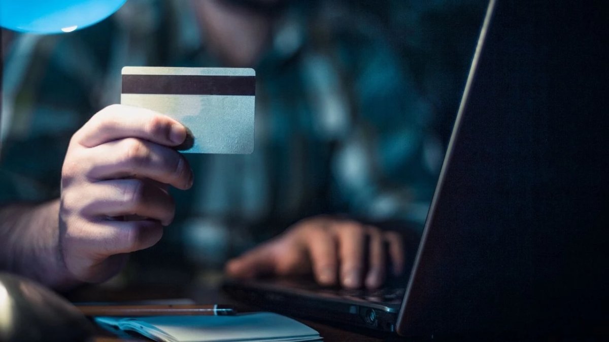 11. Yargı paketi bilişim suçlarına savaş açıyor: Hesap bilgilerini verene hapis cezası geliyor