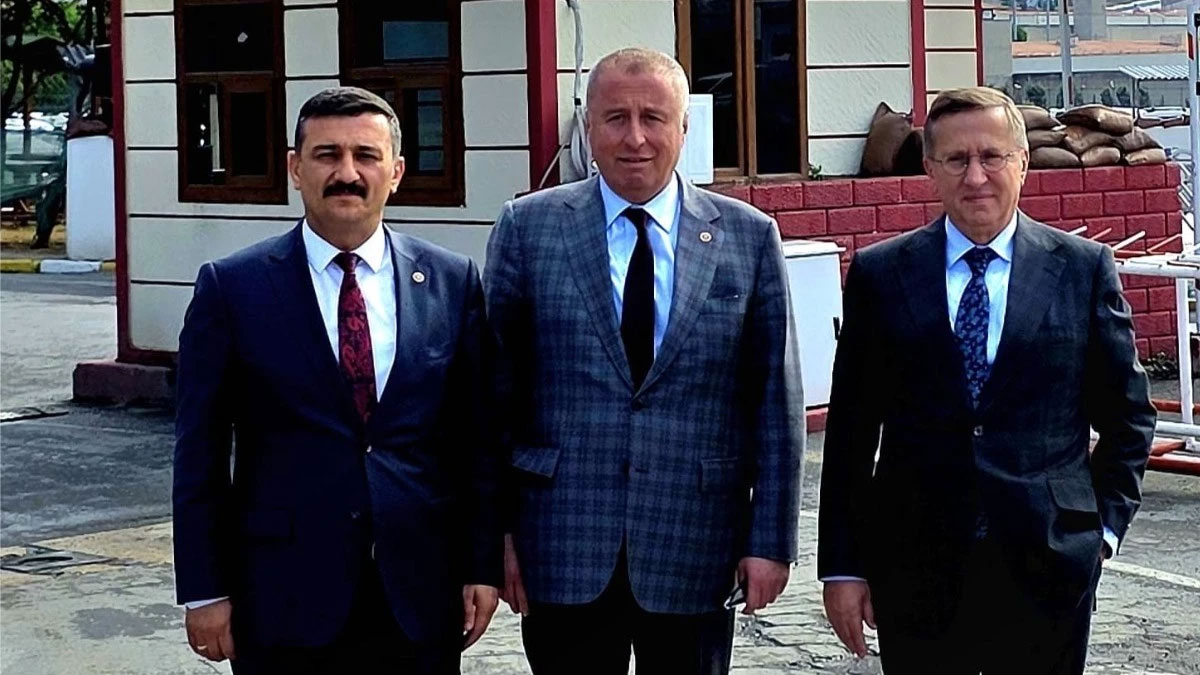 İYİ Parti heyetinden emekli Albay Orkun Özeller'e ziyaret