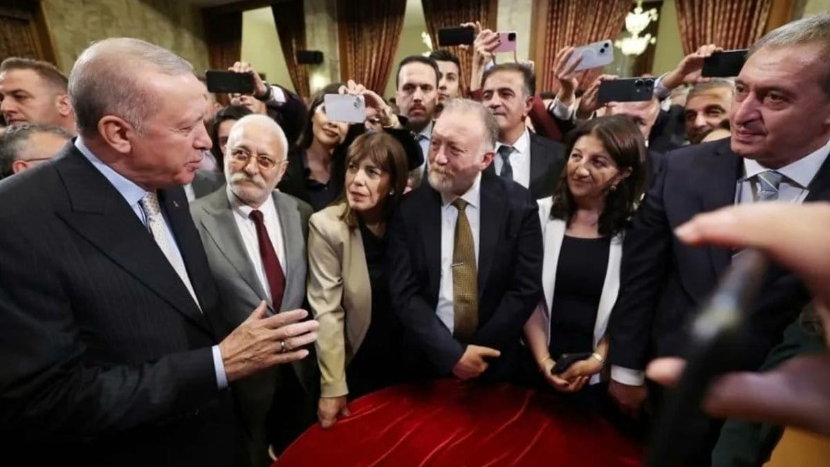 DEM Parti, Erdoğan'lı fotoğrafın perde arkasını anlattı: Bilinçli bir siyasi strateji