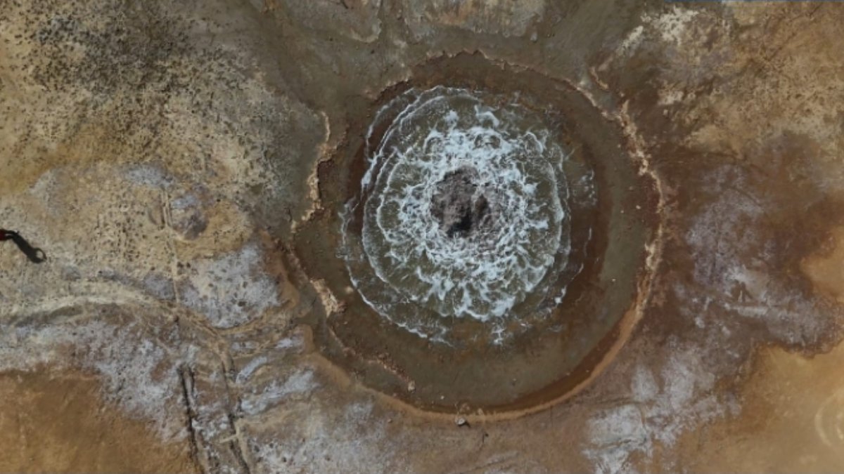 Aksaray’daki esrarengiz su kaynağı şaşırtıyor! 2 saat akıp duruyor, 2 saat bekleyip yeniden akıyor