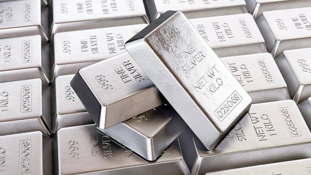Gümüş altına alternatif mi oluyor? 14 yıl sonra bir ilk: Fiyatlar zirveyi gördü!