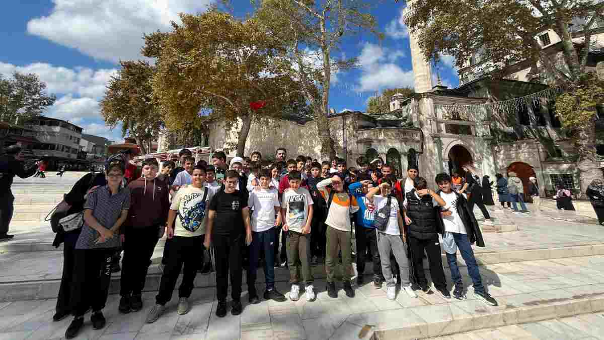 Binlerce Esenyurtlu İstanbul’un tarihi ve turistik mekanlarını gezdi!
