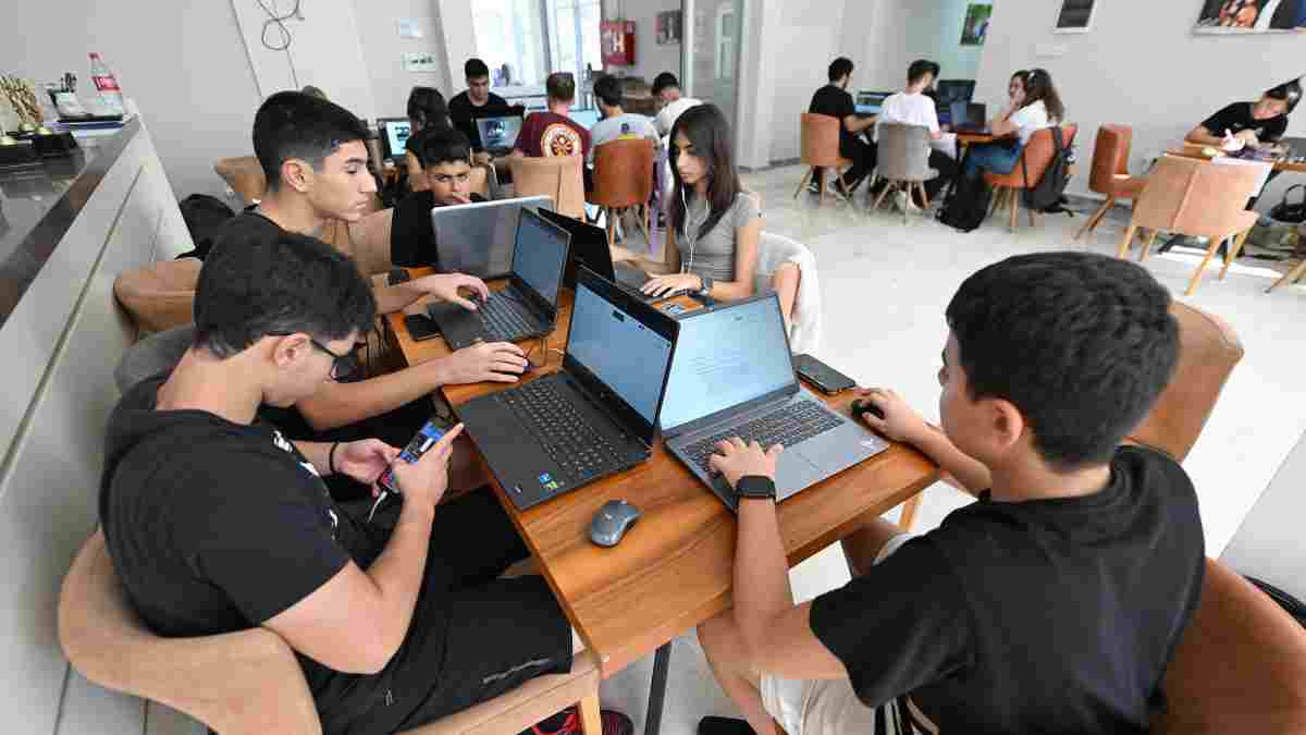 Mersin Büyükşehir, dünyanın en büyük hackathonuna ev sahipliği yaptı