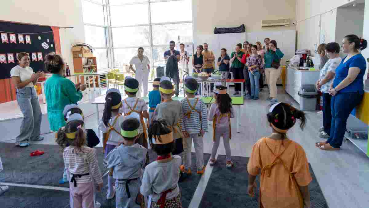 Karşıyakalı öğrencilere uluslararası eğitim desteği