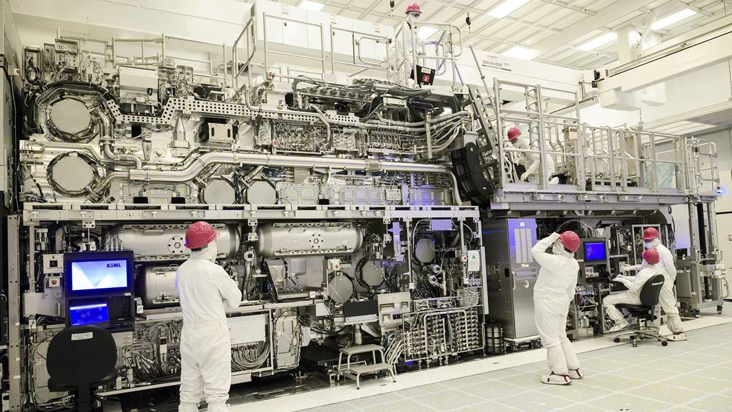 Avrupa borsalarının zirvesinde çip devi: ASML en değerli şirket oldu