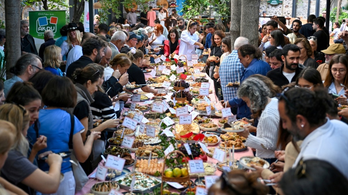 Bornova’nın kayıp hazinesi: Misket Üzümü... Yeniden hayat bulacak