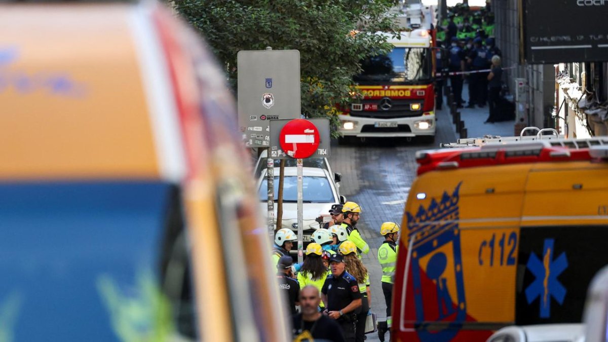 İspanya'da facia: Restore edilen bir bina çöktü, 2 ölü 10 yaralı