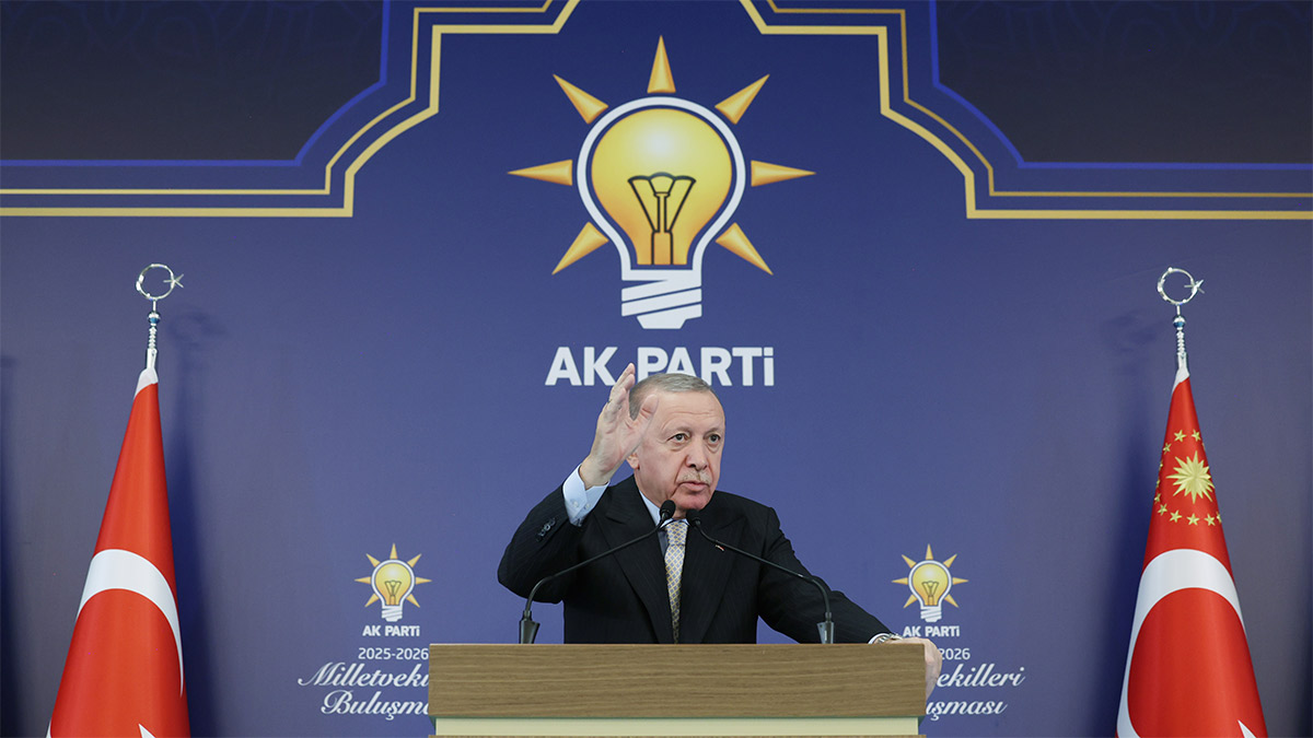 Erdoğan'dan Meclis'teki fotoğraf eleştirilerine yanıt: Dostane bir çay sohbetinin eleştirilecek hiçbir yanı yok