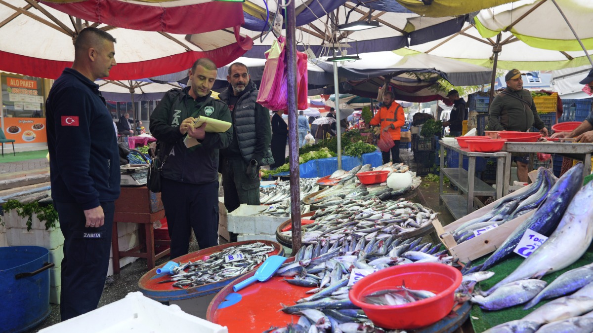 Zabıtadan balık satış yerlerine ortak denetim