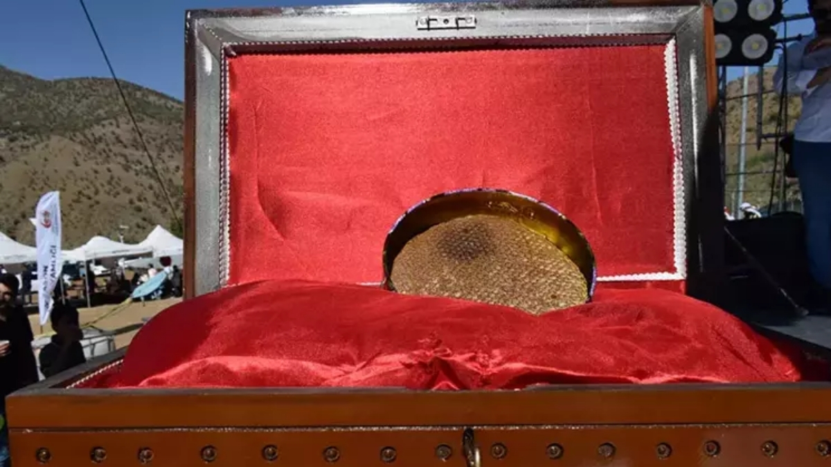 Açık artırmaya çıktı, 340 bin liraya satıldı! Festivalin gözdesi o oldu: Sason balı ağızları açık bıraktı