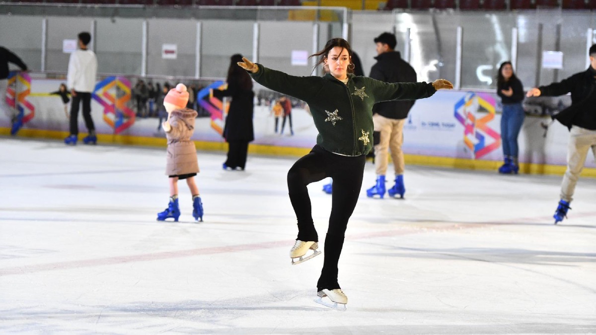 İzmir’in buz pisti yeni döneme hazır
