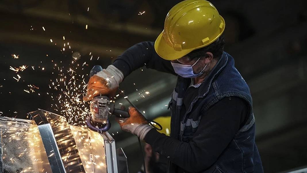 Sanayi üretimi ağustosta yükseldi: Aylık artış yüzde 0,4 oldu