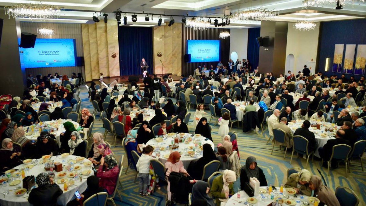 "Camiler, şehrin vicdanı ve birliğin mihenk taşıdır"