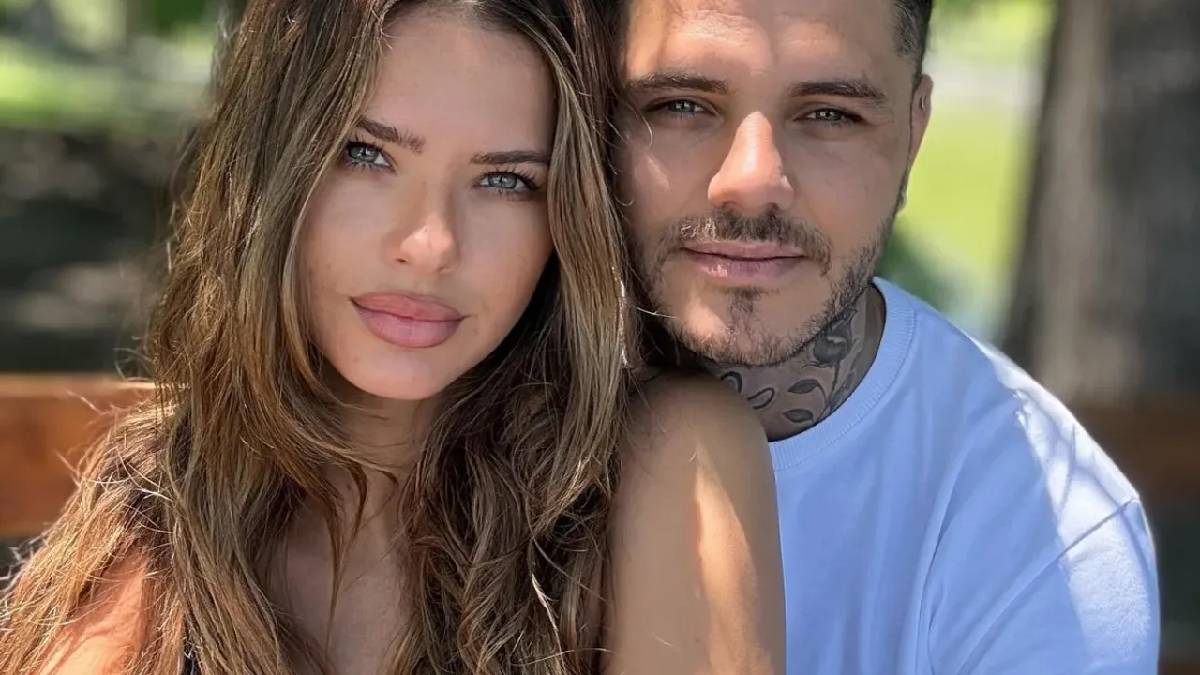 Yıldız futbolcu aşka geldi! Sevgilisine öyle bir jest yaptı ki: Gören imrenmeden yapamadı