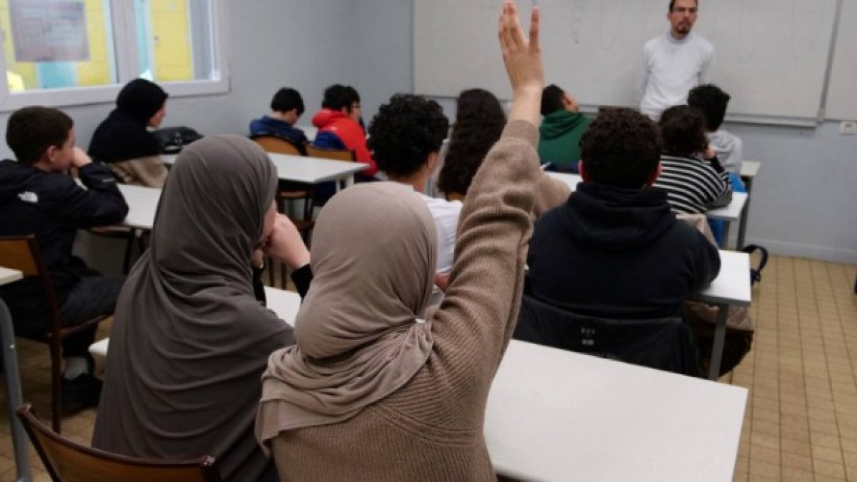 Fransa'da yüksek mahkemeden karar: Özel müslüman okulu açık kalıyor