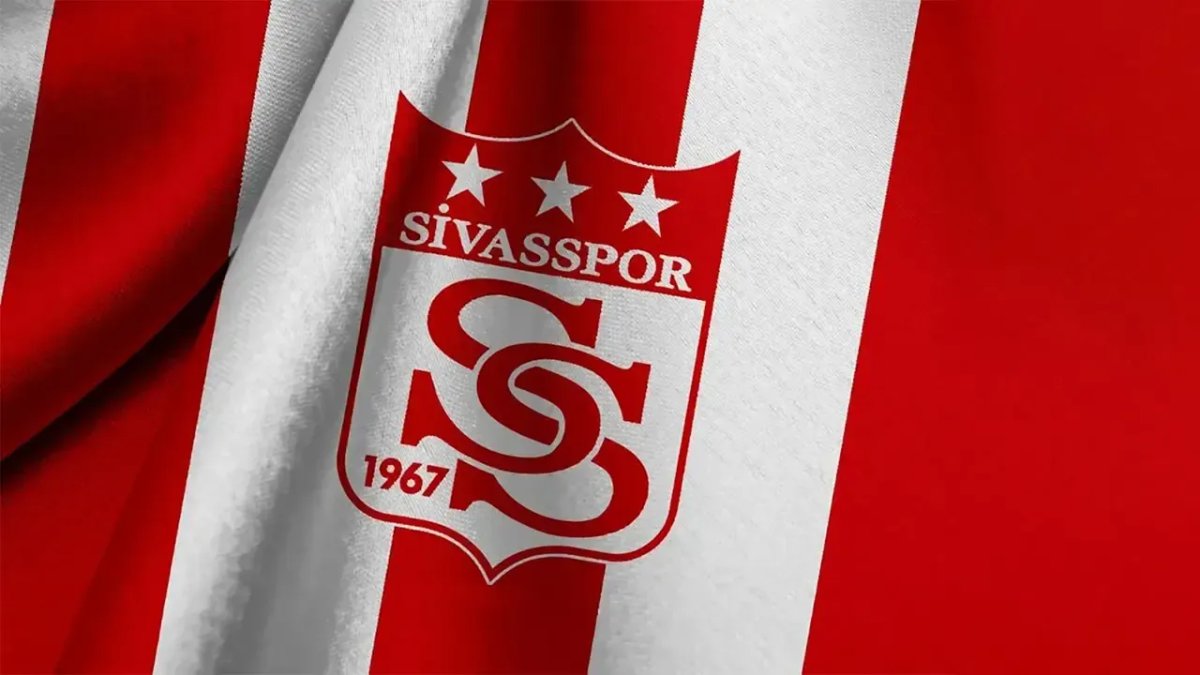 Sivasspor'un yıldız futbolcusu vergi rekortmeni oldu