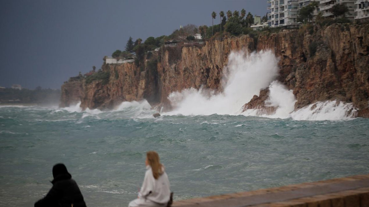 Meteoroloji'den denizlerde fırtına uyarısı