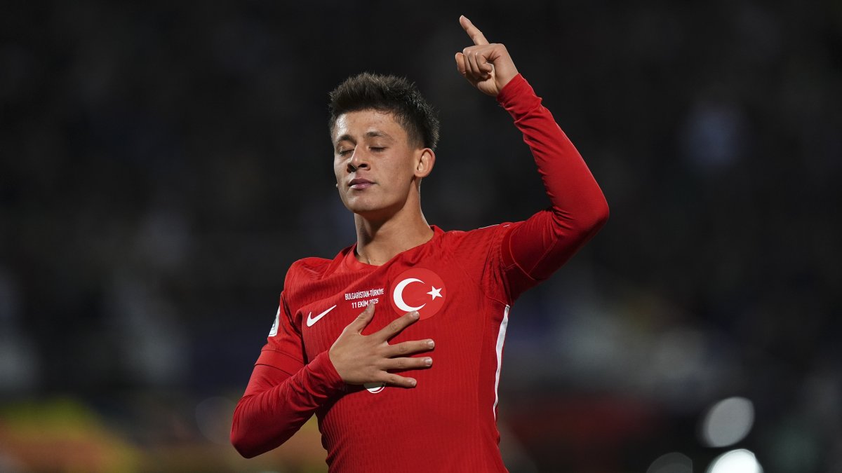 Bulgaristan maçının yıldızı oldu! Arda Güler'in performansı İspanya'da manşetleri süsledi: Başrol oyuncusu Arda Güler