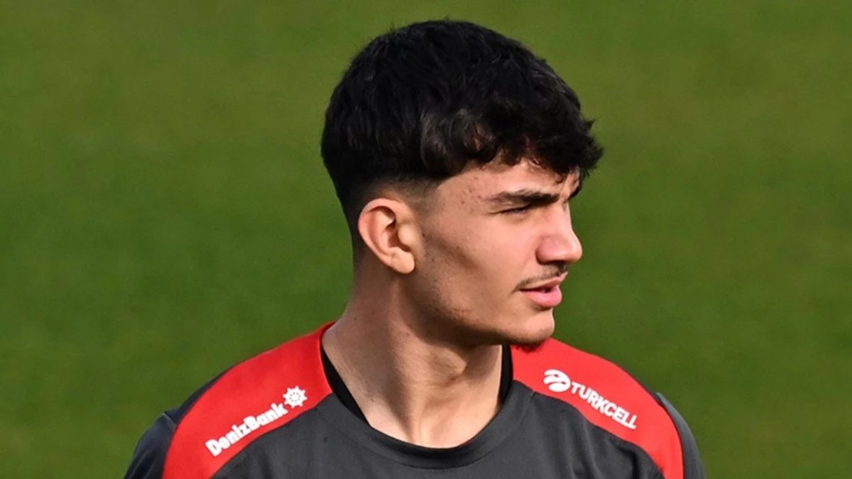 Alman ekibi Eintracht Frankfurt, milli takımı tehdit etti: Can Uzun'a izin vermeyiz!