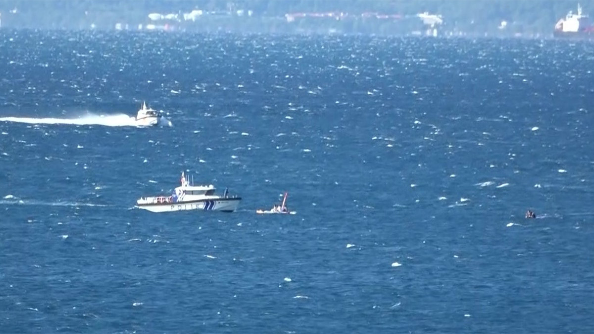 Antalya'da 19 genç ölümden döndü! Birbirlerine tutunarak beklediler