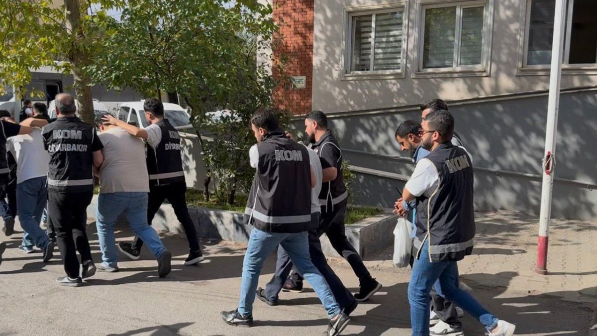 Silah kaçakçılığı operasyonu: 19 tutuklama