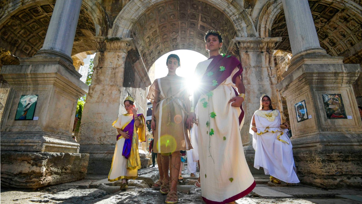 Sanatın kalbi Kaleiçi’nde attı