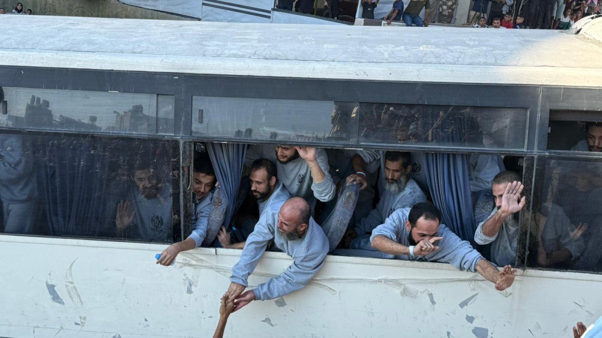 İsrail’in serbest bıraktığı 154 Filistinli Mısır’a geçti