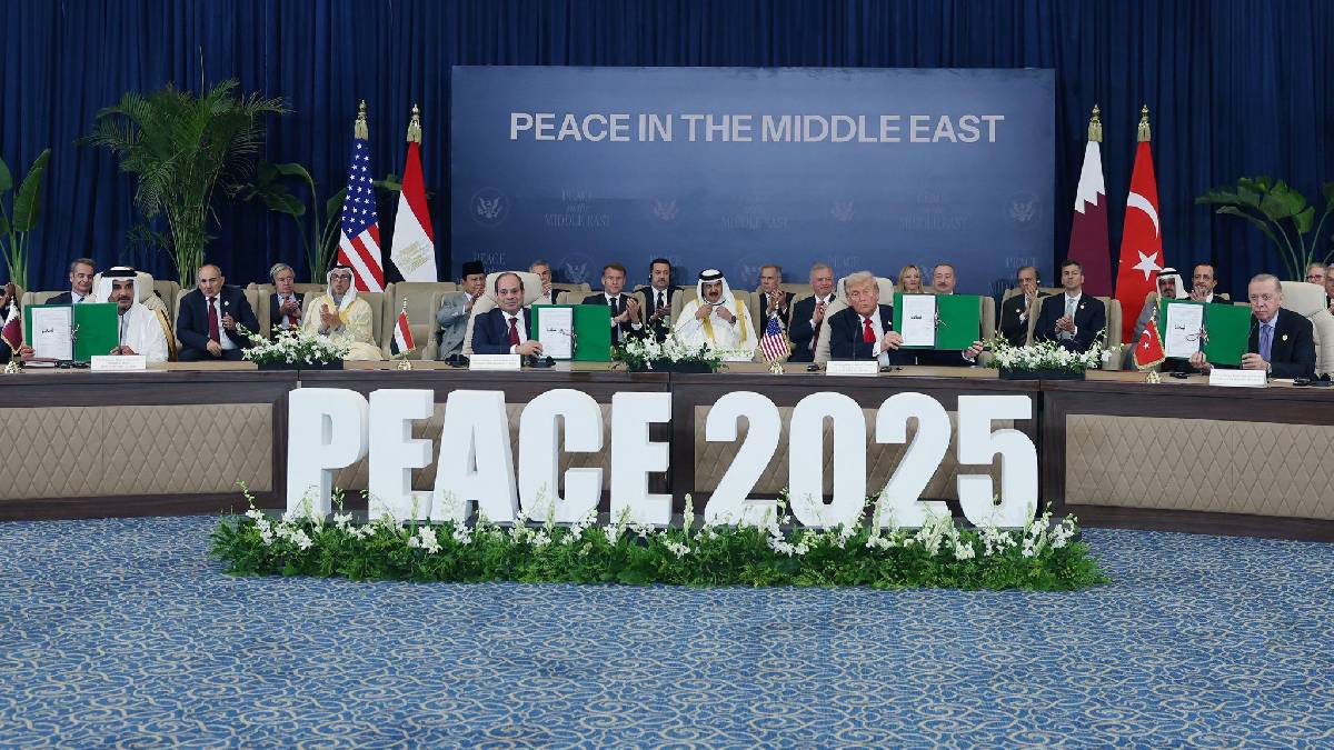 Mısır Şarm el-Şeyh Barış Zirvesi'nde tarihi imzalar atıldı! Trump: Gazze'de savaşı hep birlikte bitirdik