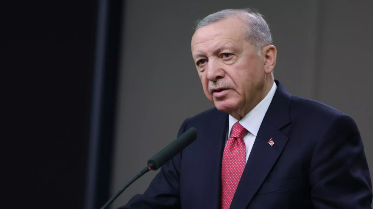 Erdoğan, Mısır'daki temaslarının ardından yurda döndü