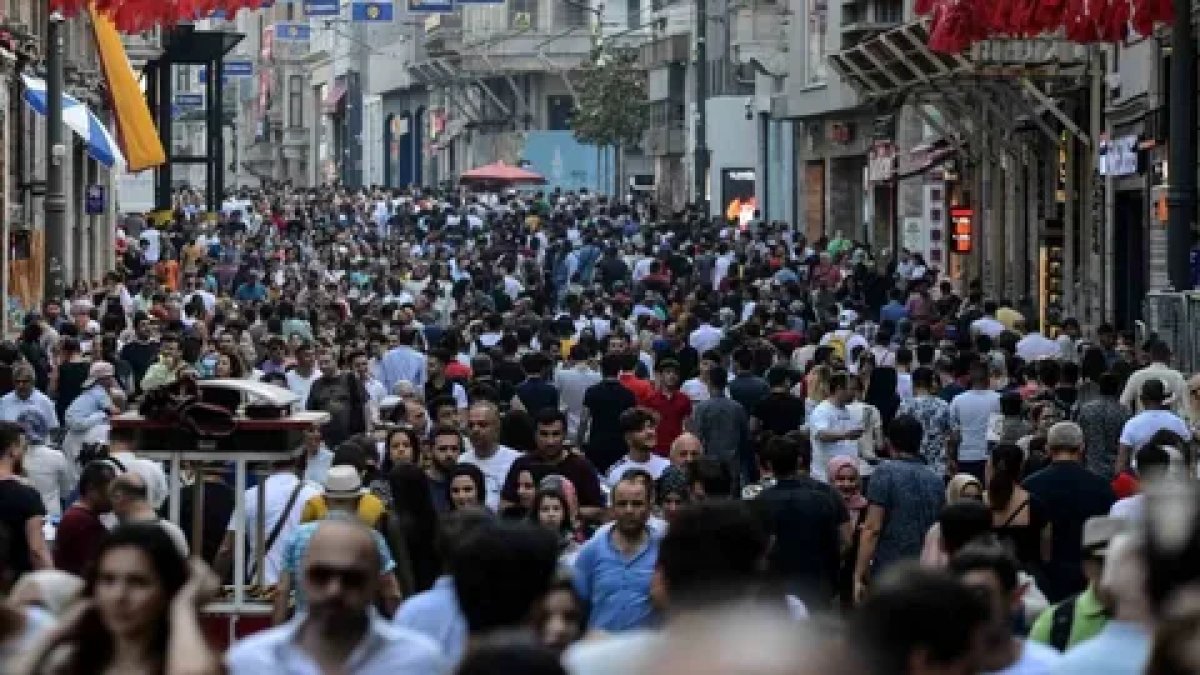 KONDA: Toplumun yüzde 68’i Batı ülkelerine benzemek istiyor