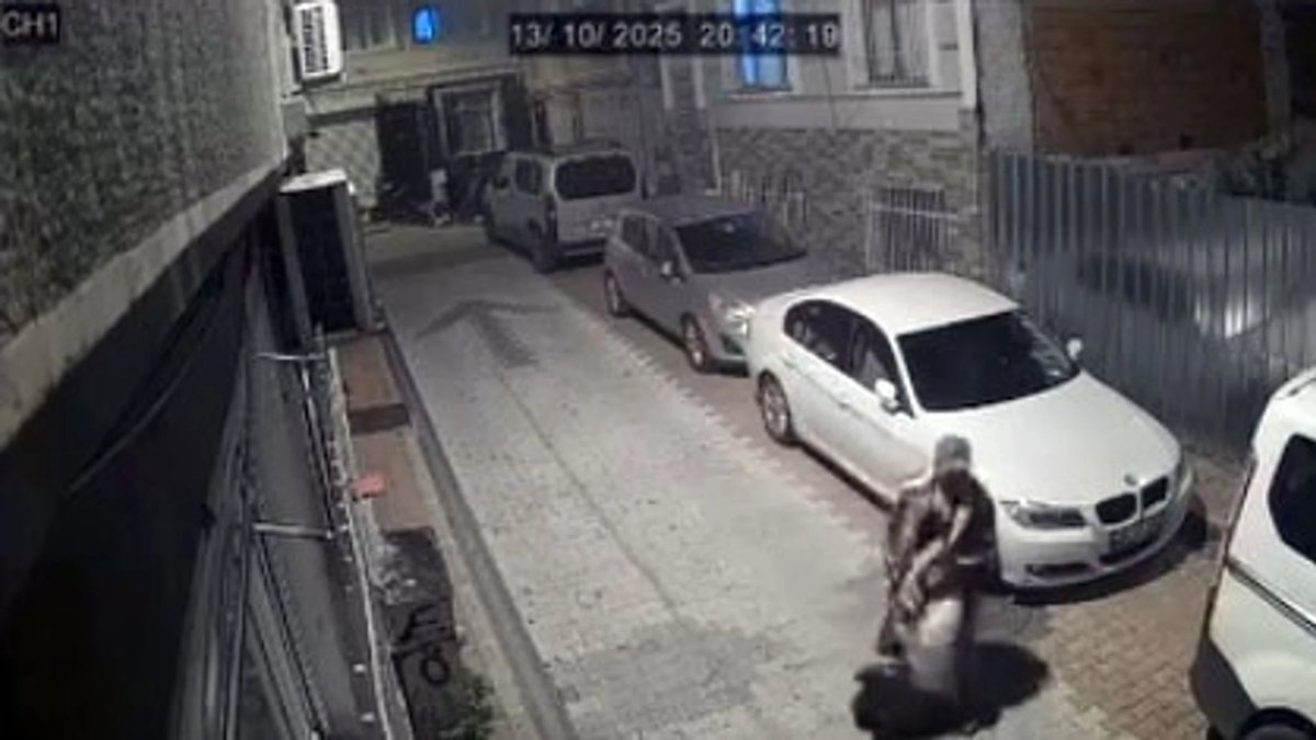 Kadına şiddetin adresi bu kez Fatih: Dakikalarca darp etti, yerde sürükledi