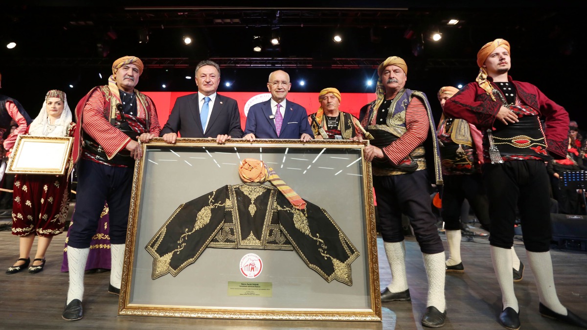 Yenimahalleliler, Başkent Ankara'nın 102'inci yılını kutladı