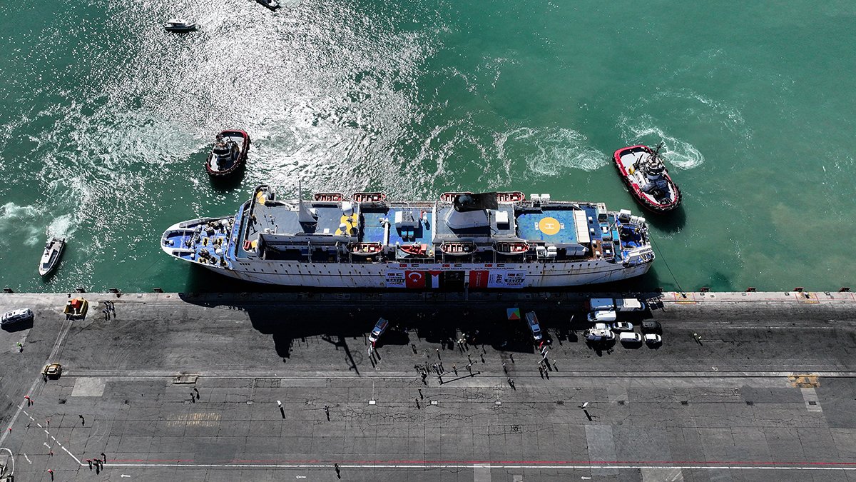 17. İyilik gemisi Gazze'ye uğurlandı