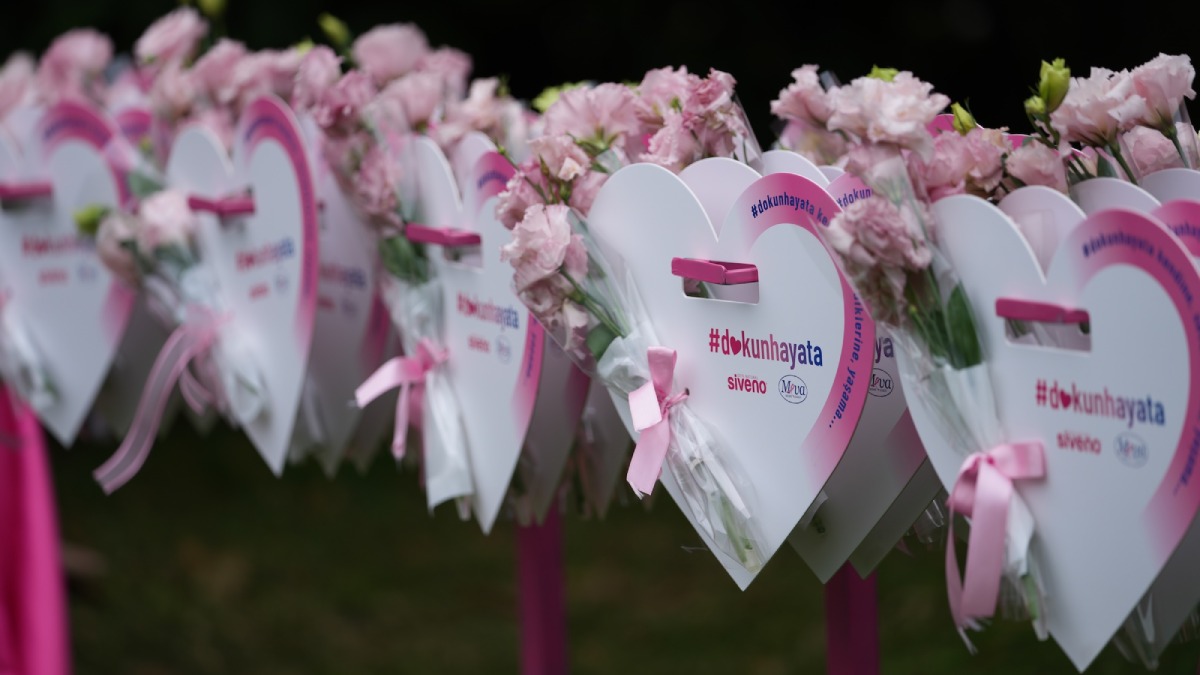 Siveno ve Türkiye Meme Vakfı’ndan ilham veren çağrı: #dokunhayata